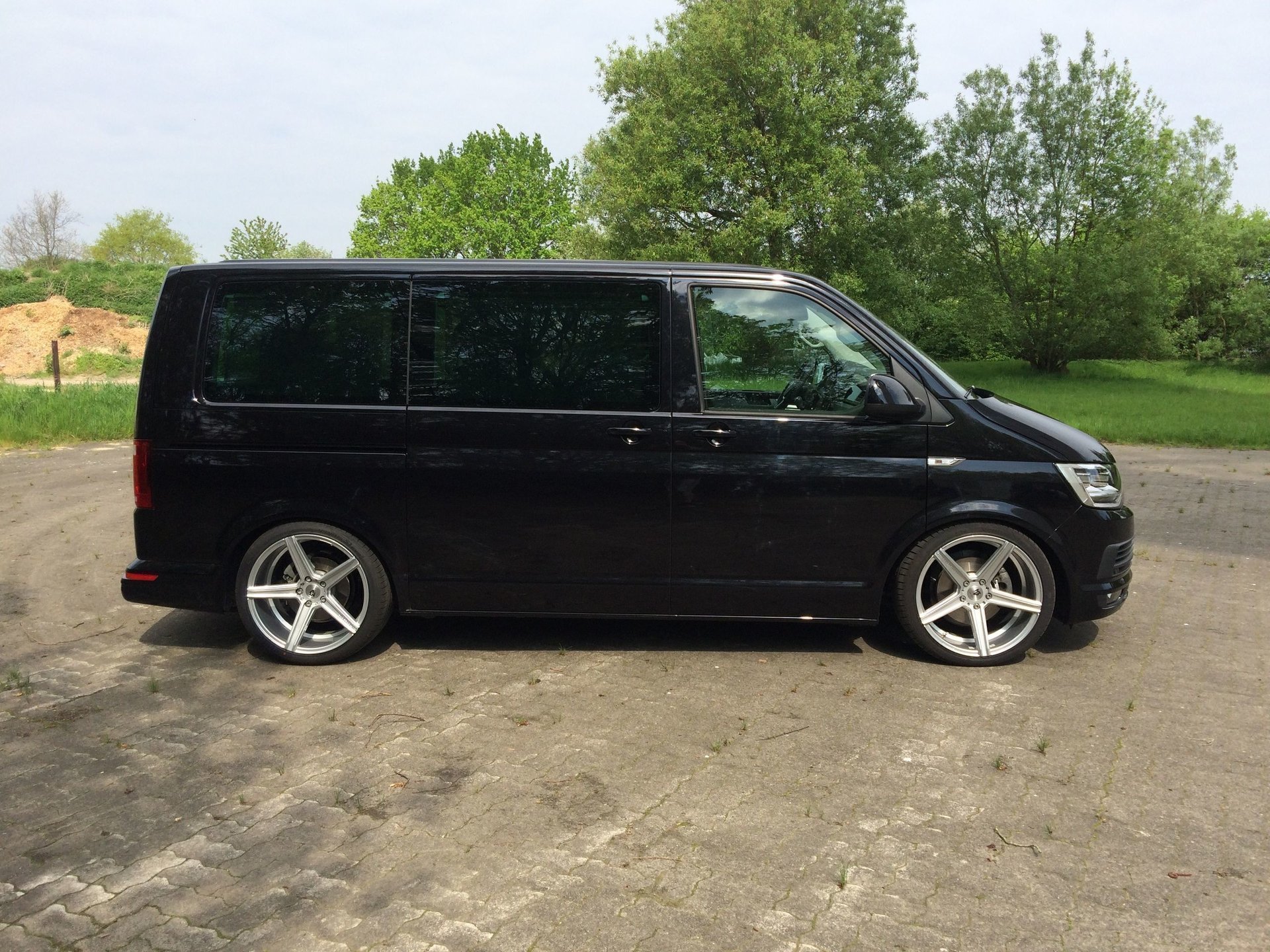 VOLKSWAGEN T6 Bus Multivan 7HC KV1 silber glänzend