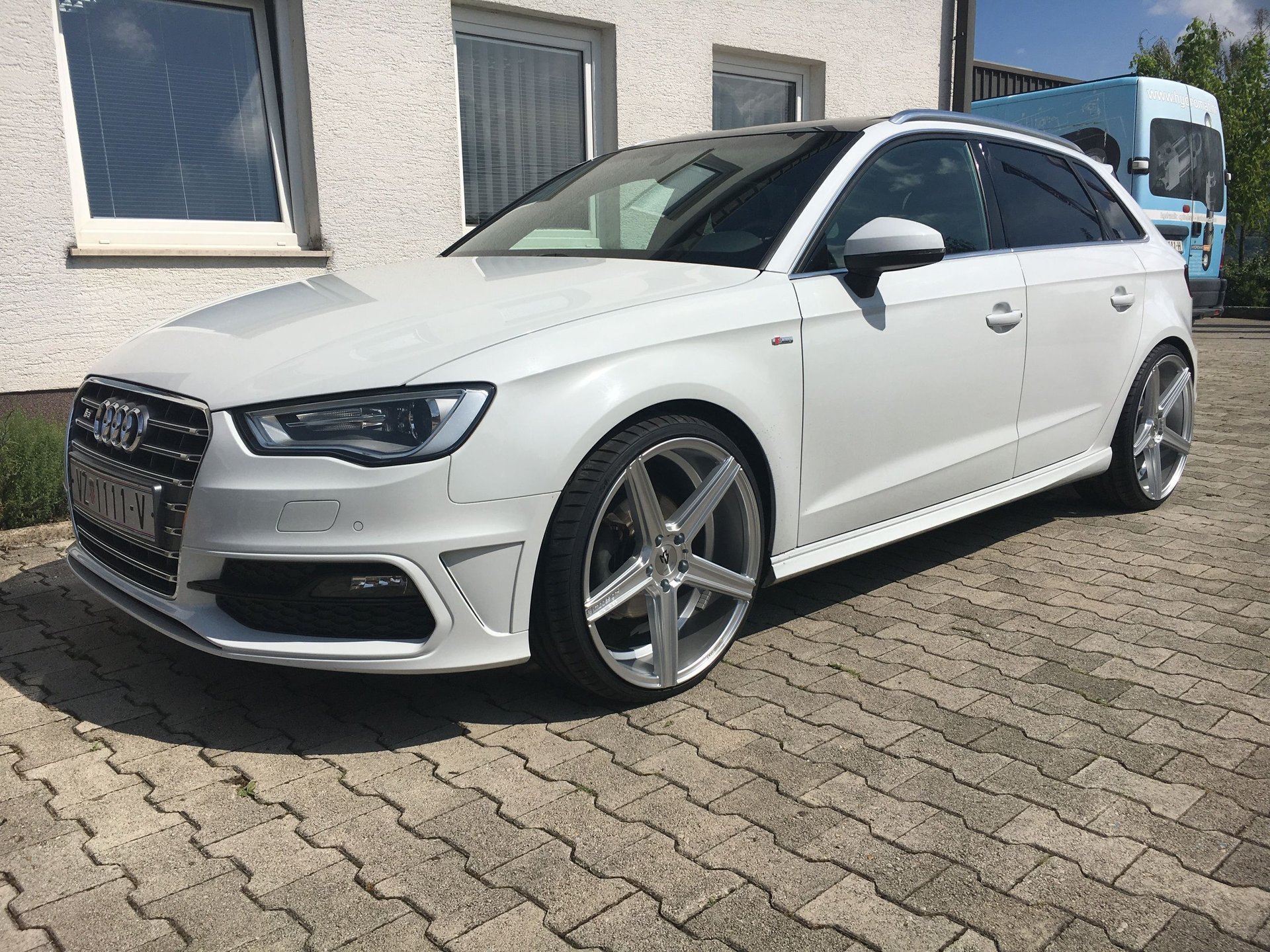 AUDI A3 8V - KV1 silber glänzend