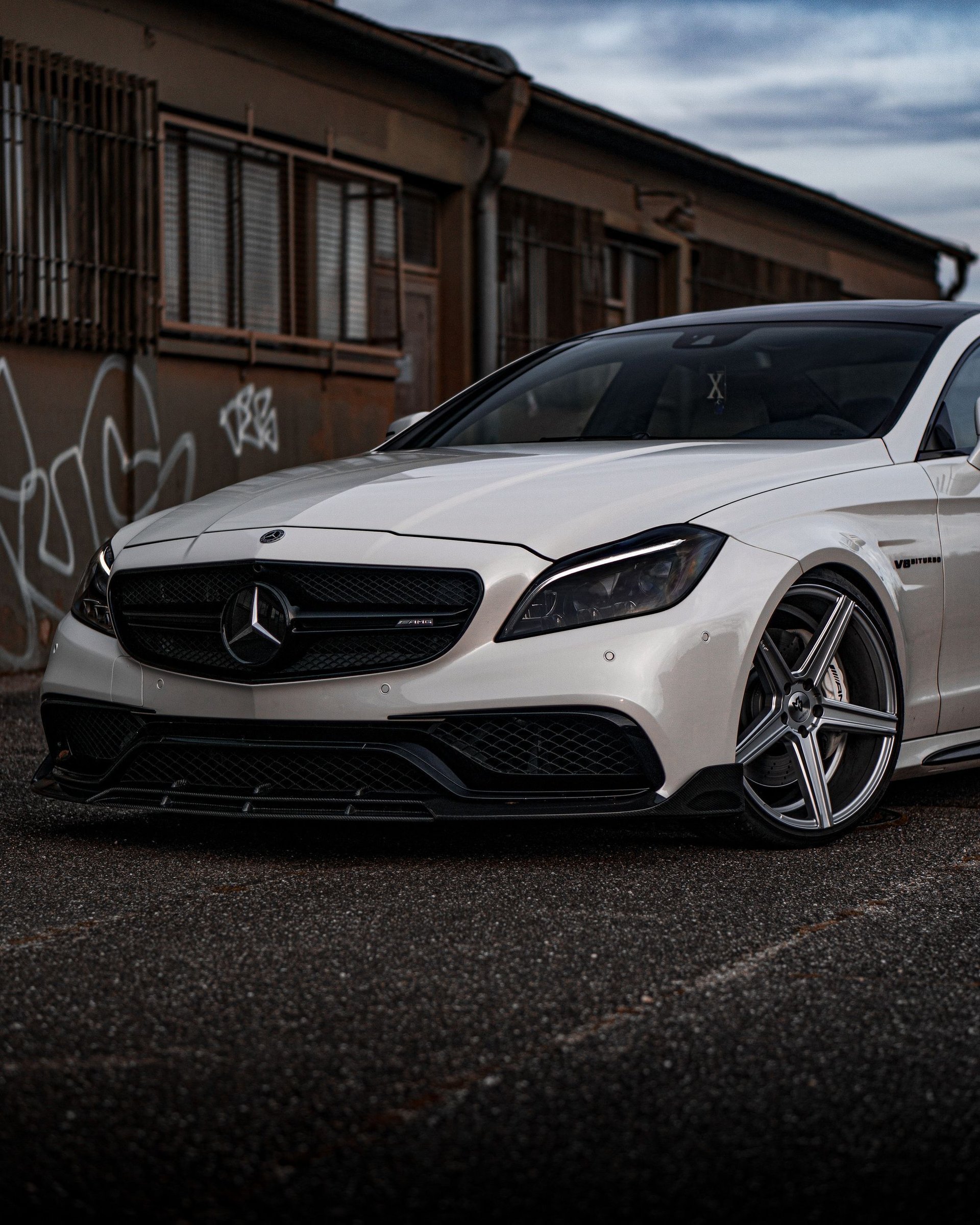 MERCEDES-BENZ CLS-Klasse 218 KV1 silber glänzend