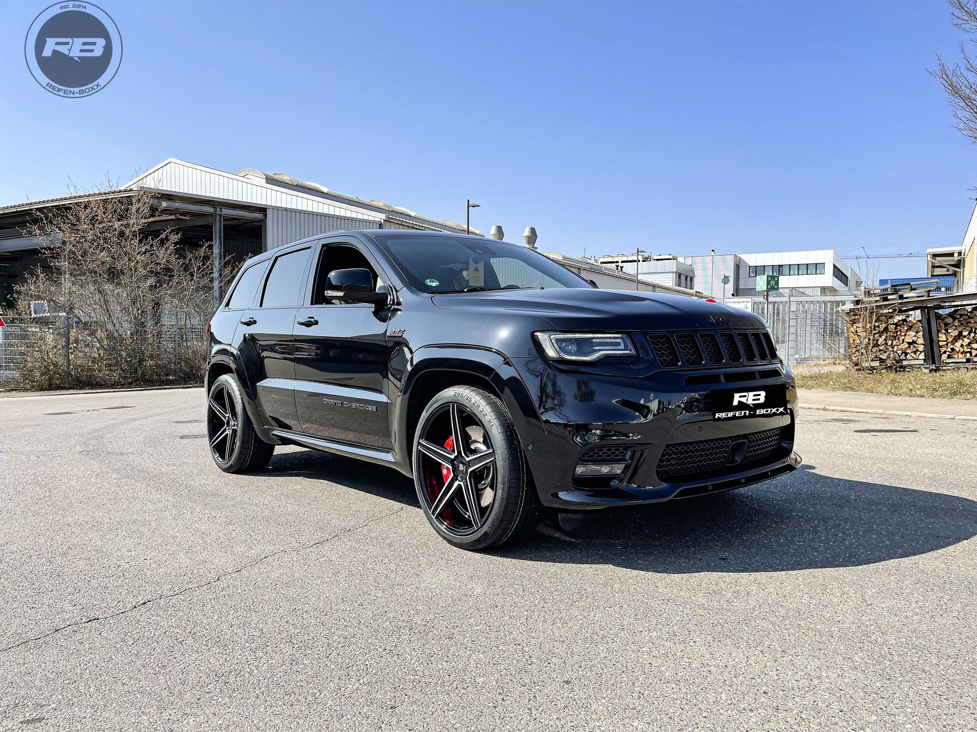 JEEP Grand Cherokee WK - KV1 schwarz glänzend poliert