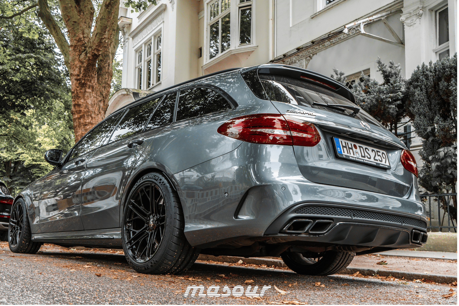 MERCEDES-BENZ C-Klasse T-Modell AMG 204K(S205) - SF1 schwarz glänzend