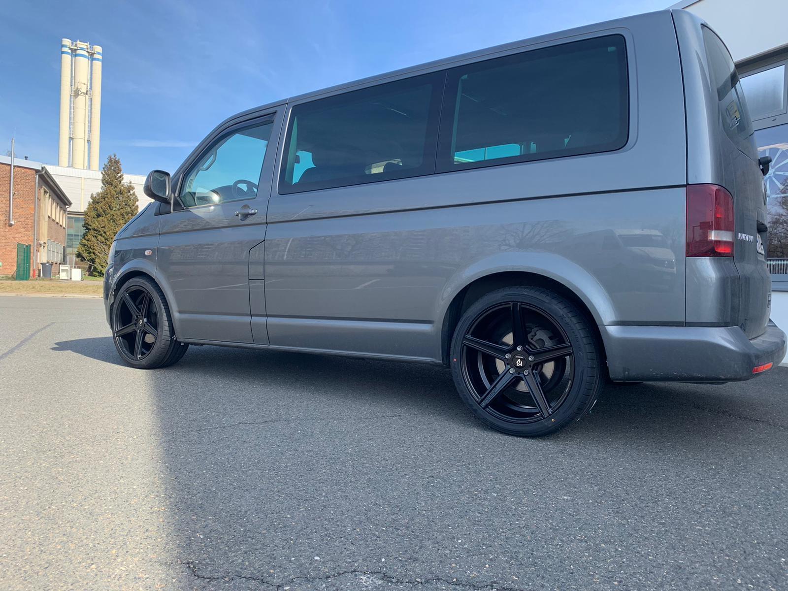 VOLKSWAGEN T5 Bus 7HM