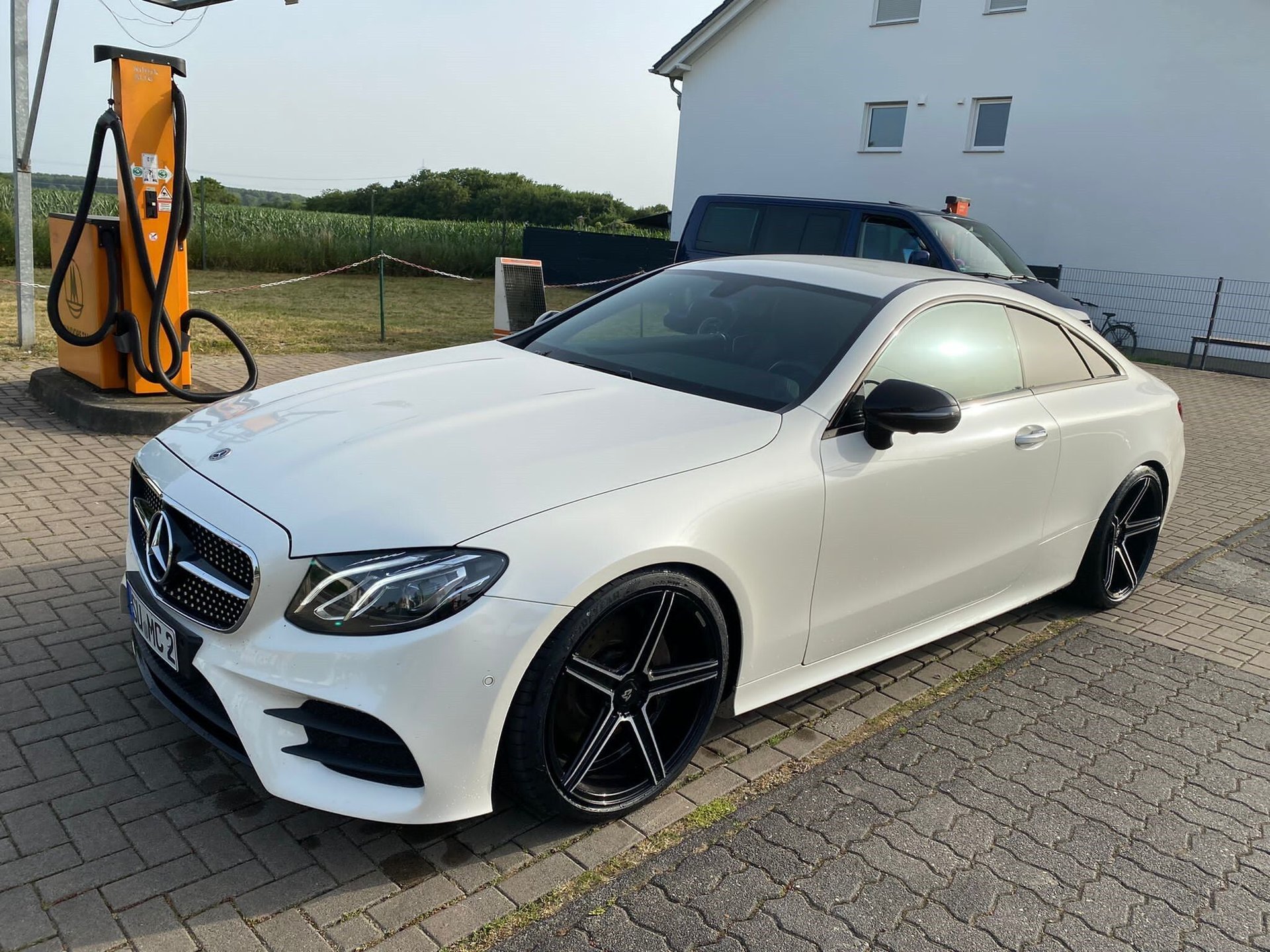 MERCEDES-BENZ E-Klasse Cabrio R1EC - KV1 schwarz glänzend poliert