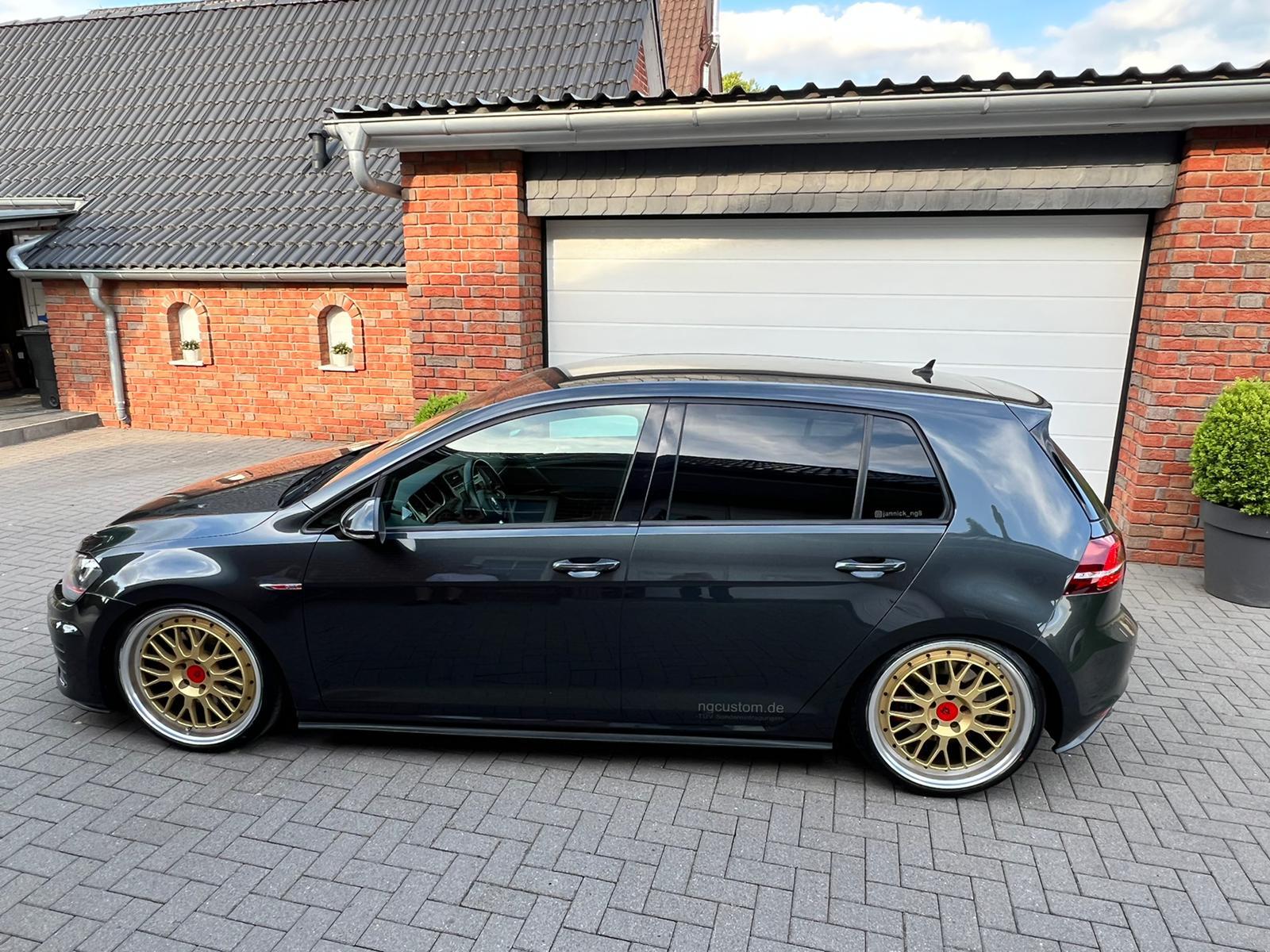 VOLKSWAGEN Golf 7 AU - LV1 gold shiny polished
